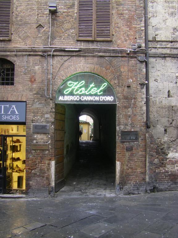 Albergo Cannon D'Oro Siena Exteriör bild