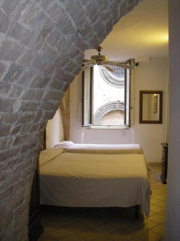 Albergo Cannon D'Oro Siena Exteriör bild