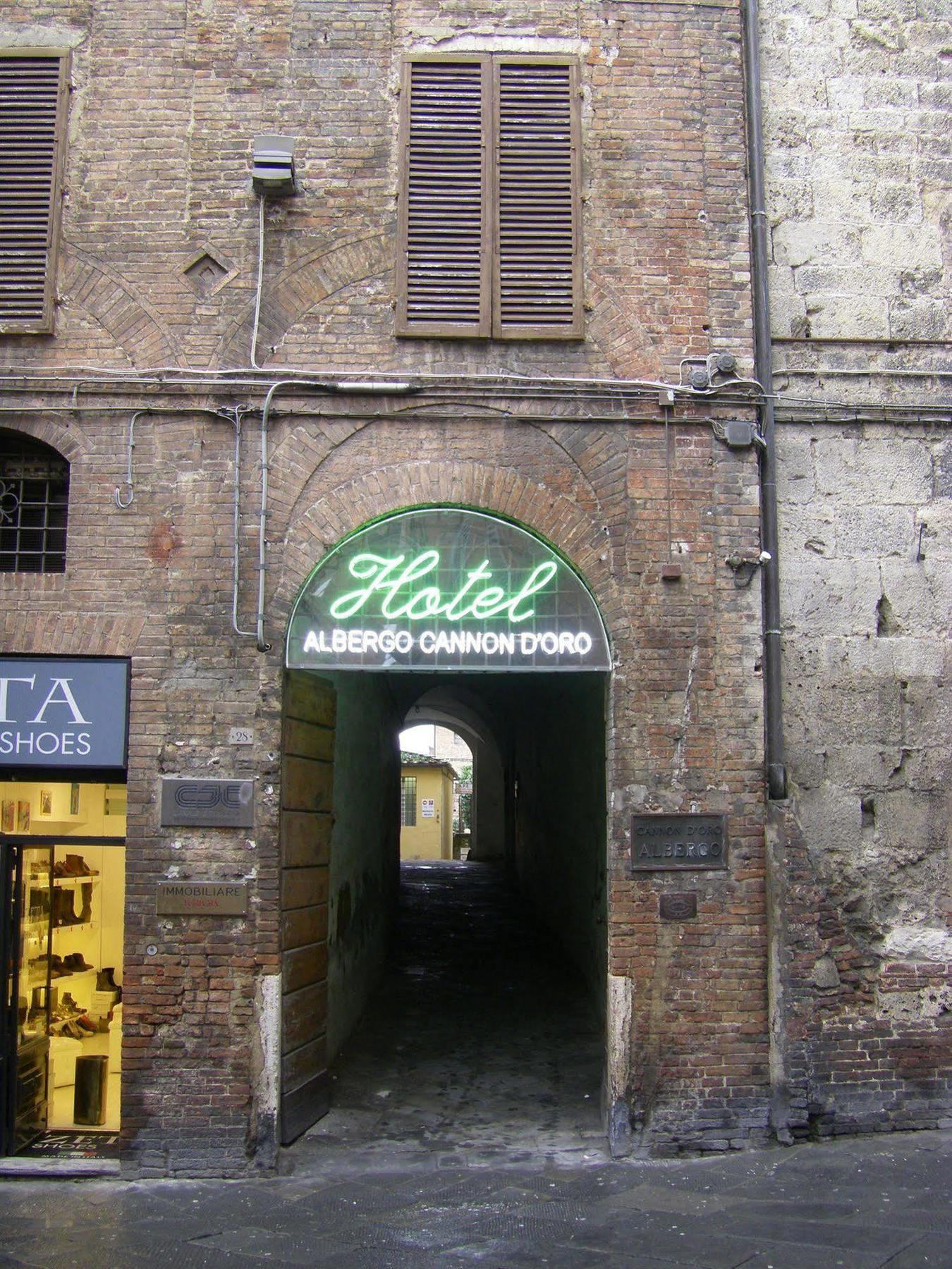 Albergo Cannon D'Oro Siena Exteriör bild